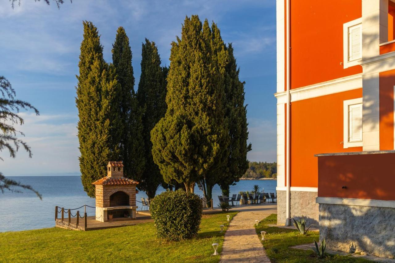 Villa Valdepian Apartments Savudrija Exterior photo